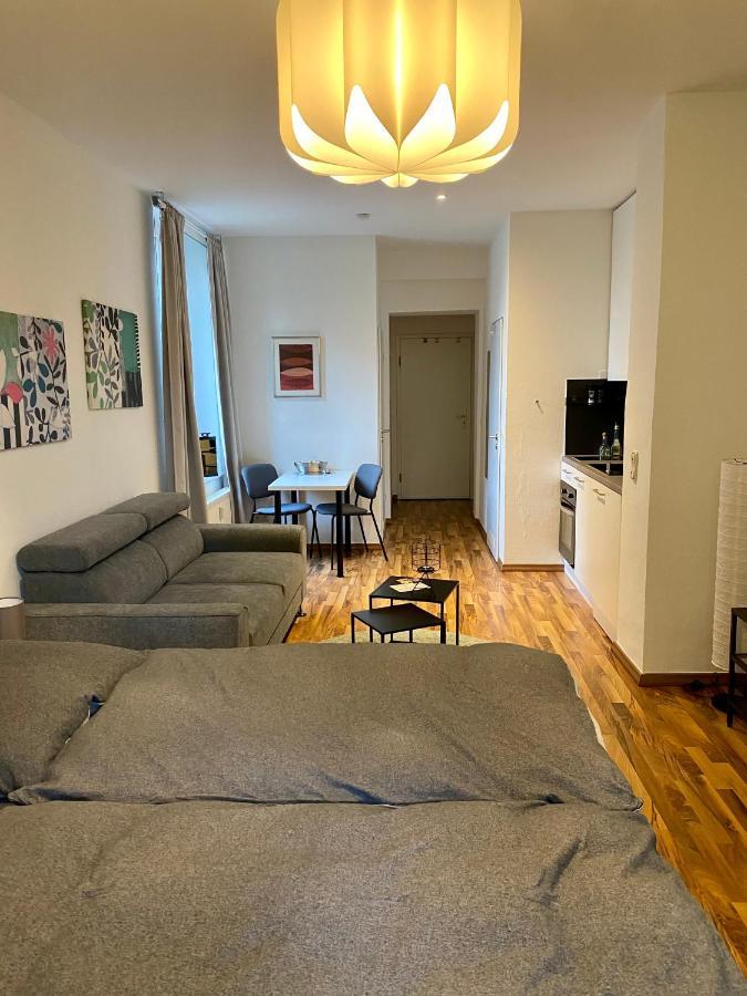 Zentrale Ferienwohnung Mit Balkon In Aachen Ngoại thất bức ảnh